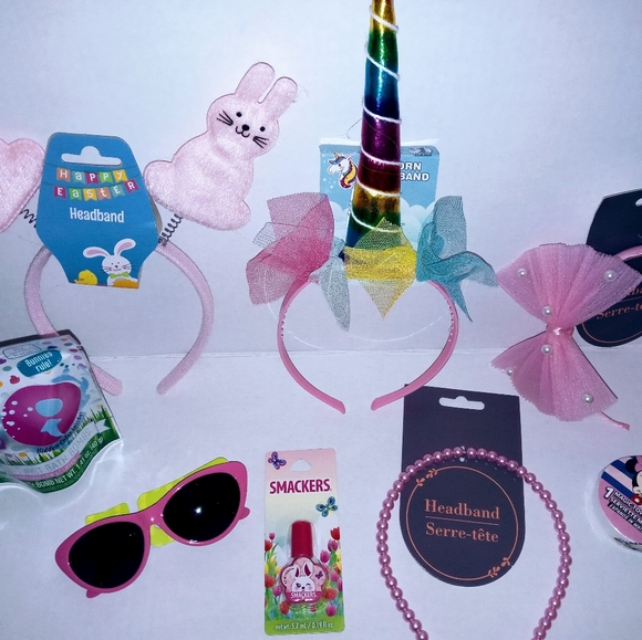 Girls Beauty Easter Set: Unicorn, Headbands, Bow, Sunglasses, Mini Mouse 10 Pcs - Picture 2 of 4